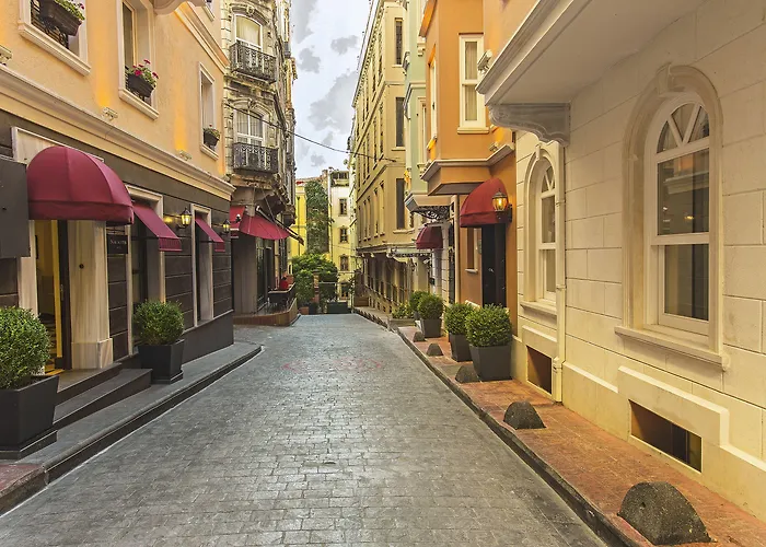 Meroddi Pera Flats Апартаменты *