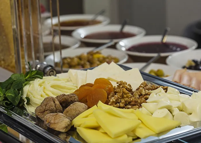 Meroddi Pera Flats Апартаменты