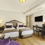 Meroddi Pera Flats Apartament