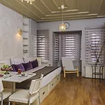 Meroddi Pera Flats Apartament *