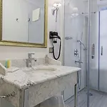 Apartament Meroddi Pera Flats *