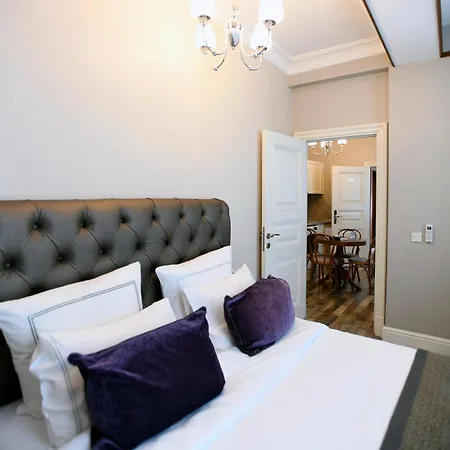 Daire Meroddi Pera Flats *