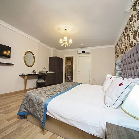 Meroddi Pera Flats *