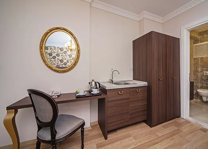 Meroddi Pera Flats Apartment