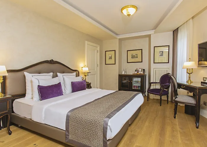 Meroddi Pera Flats Apartment