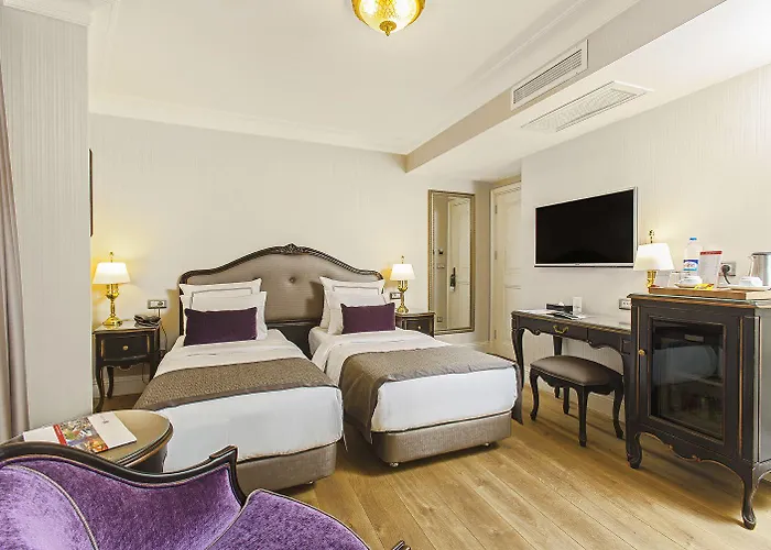 Meroddi Pera Flats Apartment