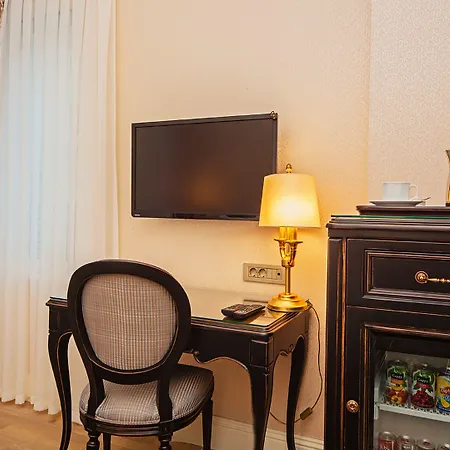 Meroddi Pera Flats Apartamento Istambul